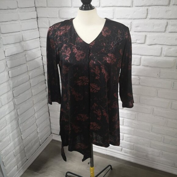 NWT Creation Ladies Size Medium Red & Black Patterned V-neck Tunic - Picture 1 of 11